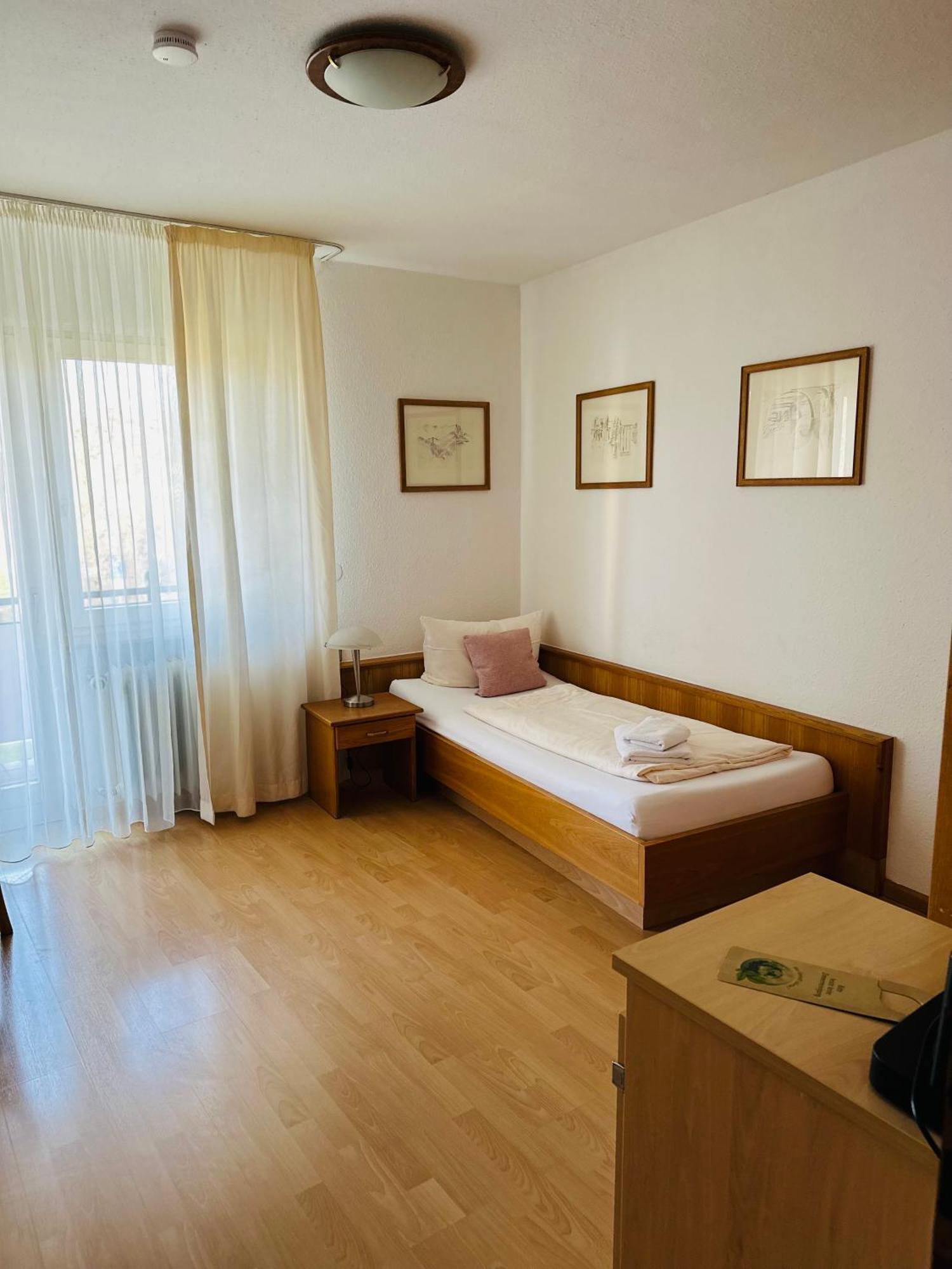 Hotel Hofmann Zur Muehle باد كروزنغن المظهر الخارجي الصورة